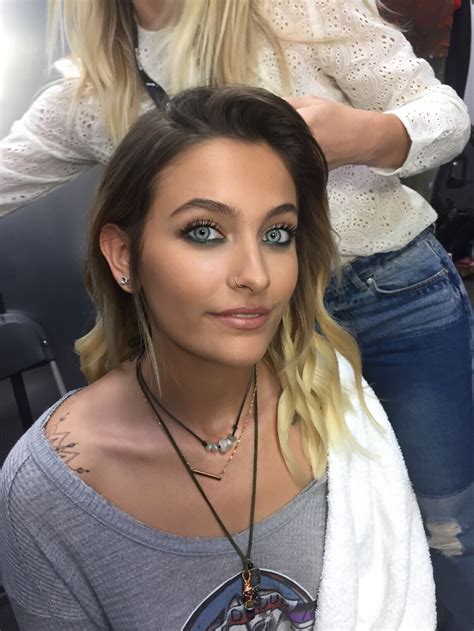 Why Paris Jackson Played Up Her Eyes at the VMAs 2017